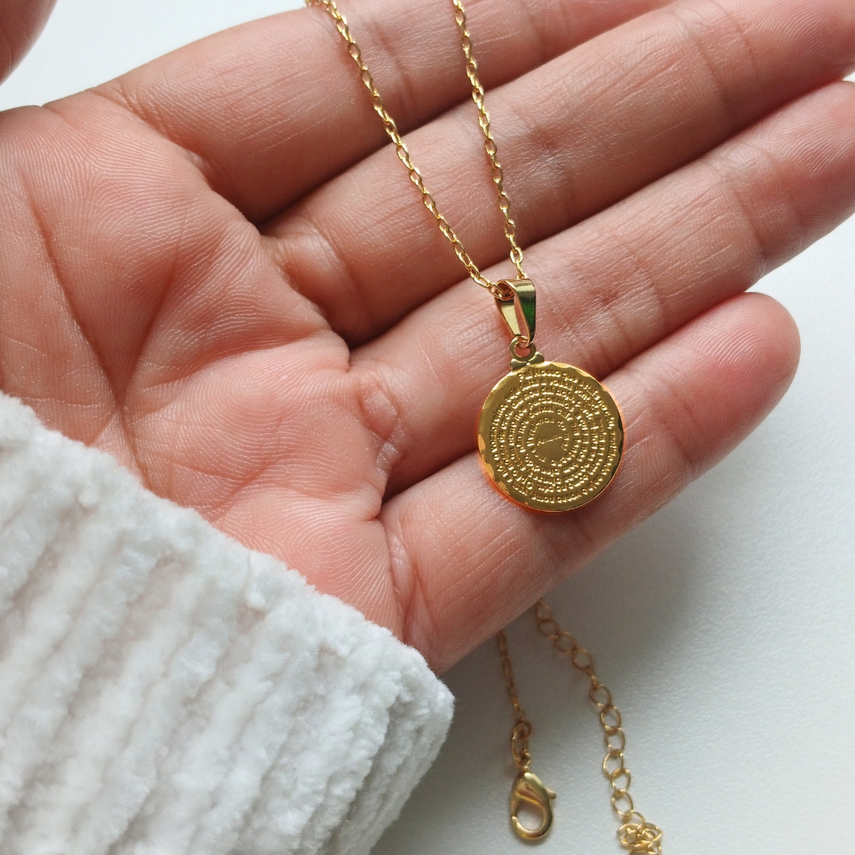 Colar Medalha Oração Pai Nosso Banhado a ouro 18k - Imagem 2