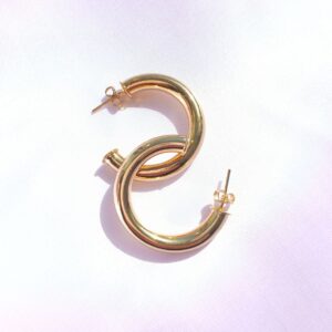 Brinco Meia Argola Tubo Banhado A Ouro 18k