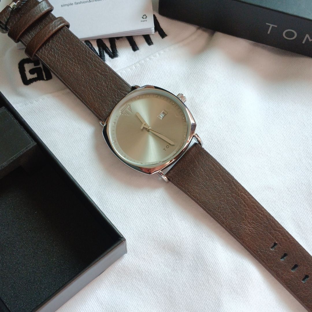 Relógio Masculino Pulseira Couro marrom