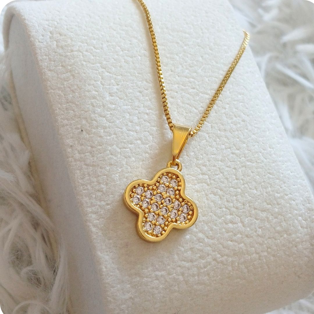 Colar Trevo Carvejado | Banhado a Ouro 18k