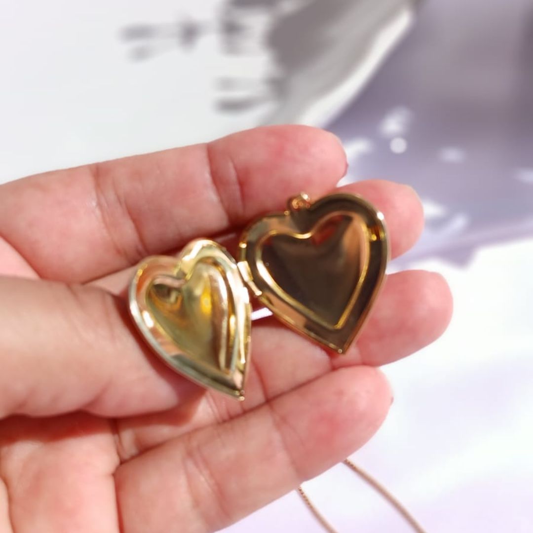 Colar Relicário Coração Liso | Banhado a Ouro 18k - Imagem 3