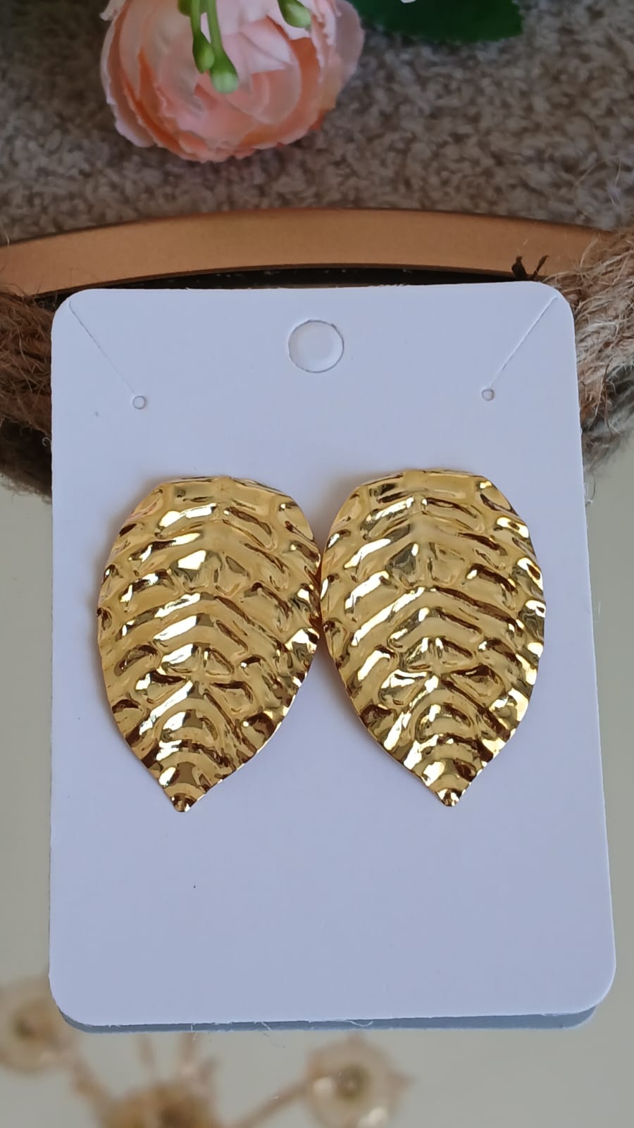 Brinco Outono folha banhado a ouro 18k - Imagem 2